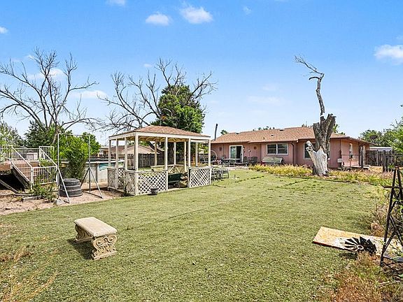 4th image of 129 E Beshoar Dr