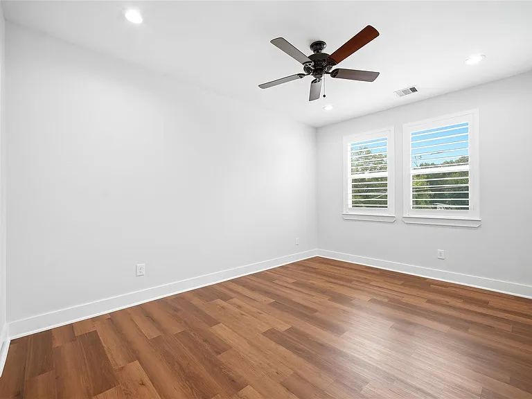 2125 Paul Quinn St — Photo 26