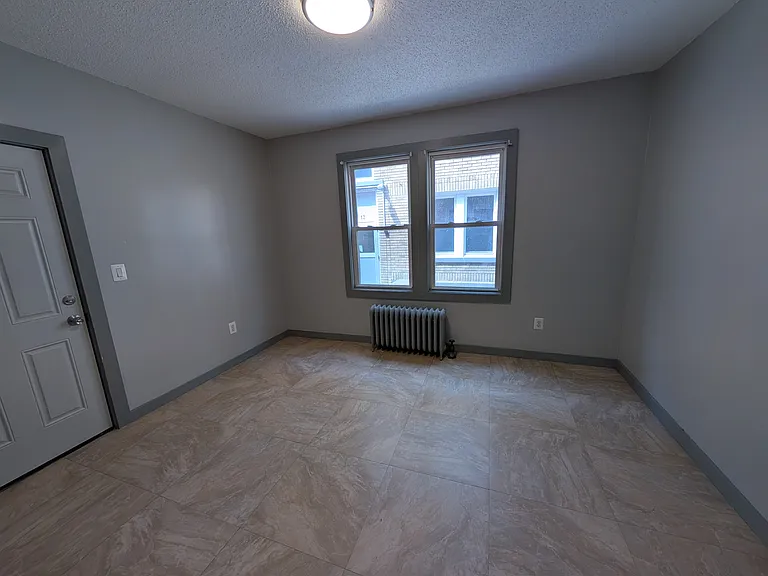 16 Groton St — Photo 6