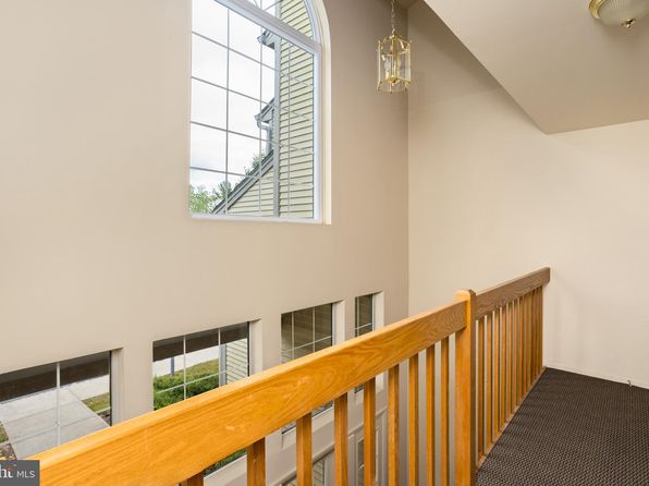 106 Lassen Ct APT 8, Princeton, NJ 08540