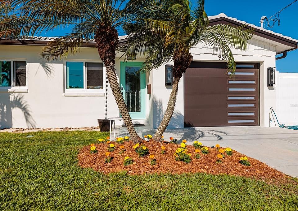 1st image of 9298 SUN ISLE DRIVE NE