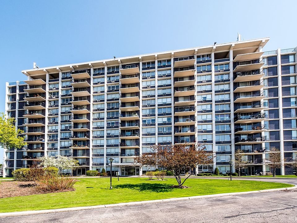 1st image of 8815 W Golf Rd APT 5A