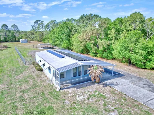 145 Lake Caloosa Lndg, Frostproof, FL 33843