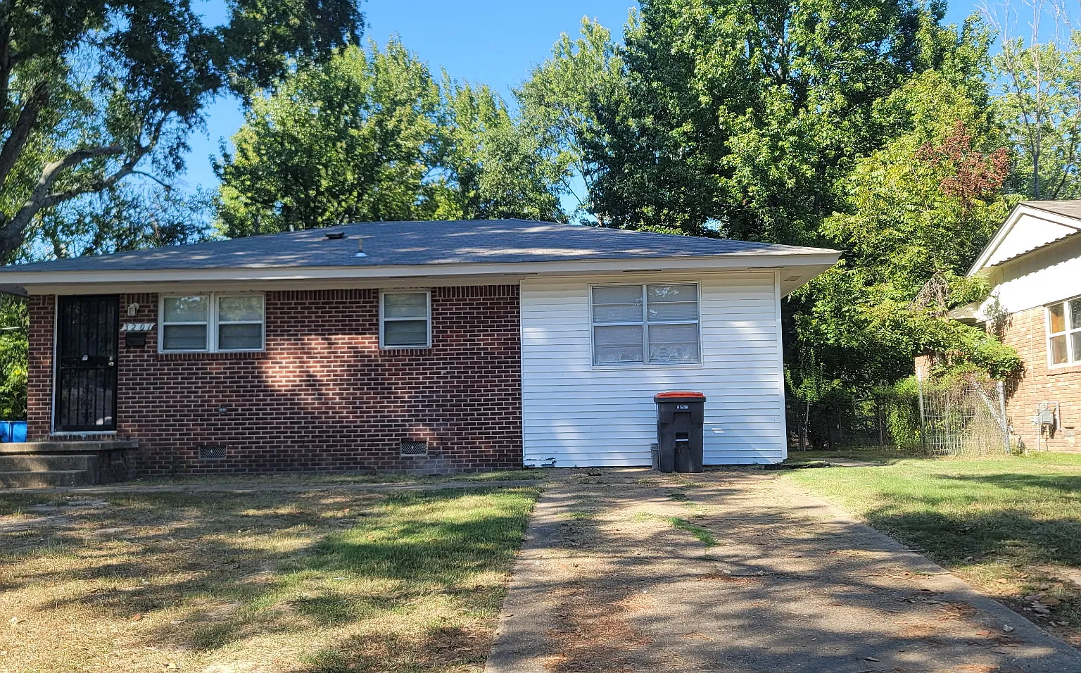 3 bed, 1336 sqft, $800 — Photo 1