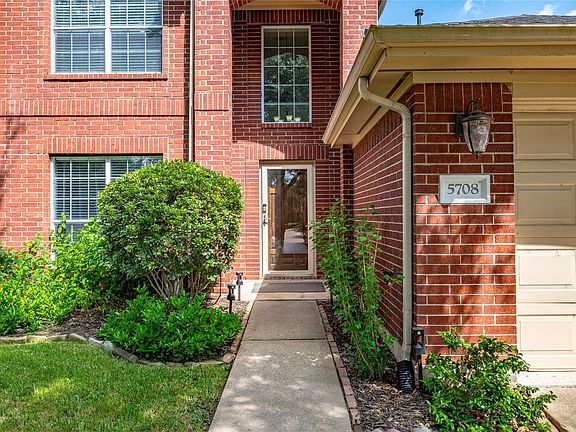 3rd image of 5708 Montclair Hill Ln