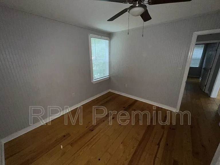3647 Mission Dr — Photo 15
