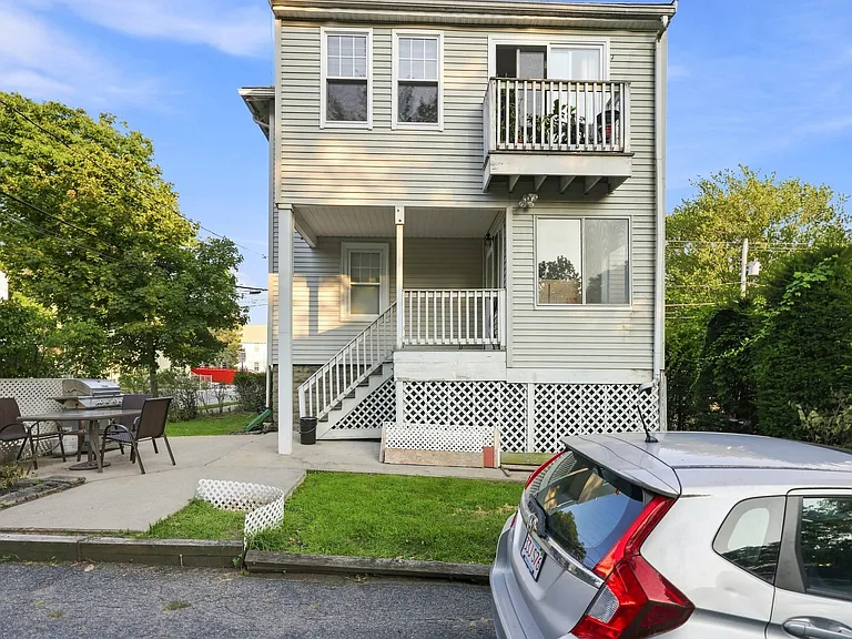 99 Thorndike St #1 — Photo 25