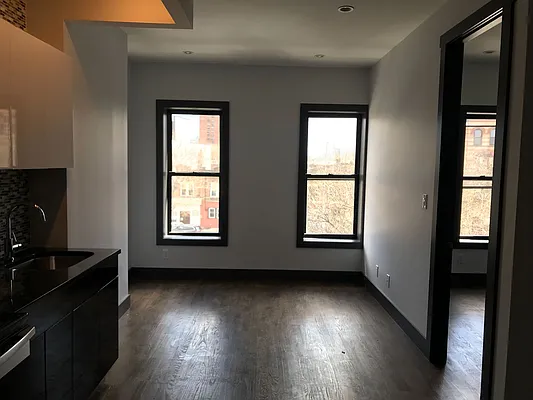 Rented by Premier Metro Realty Corp | media 18