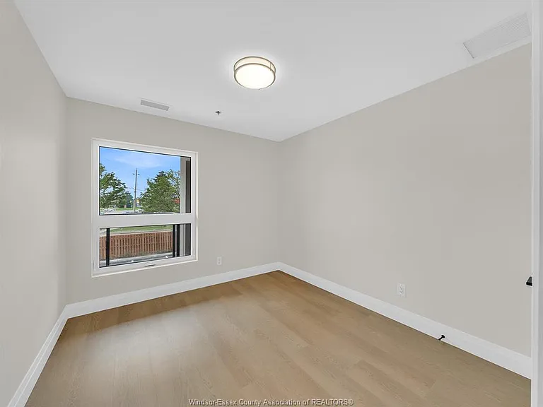 11646 Tecumseh Rd E #507 — Photo 43
