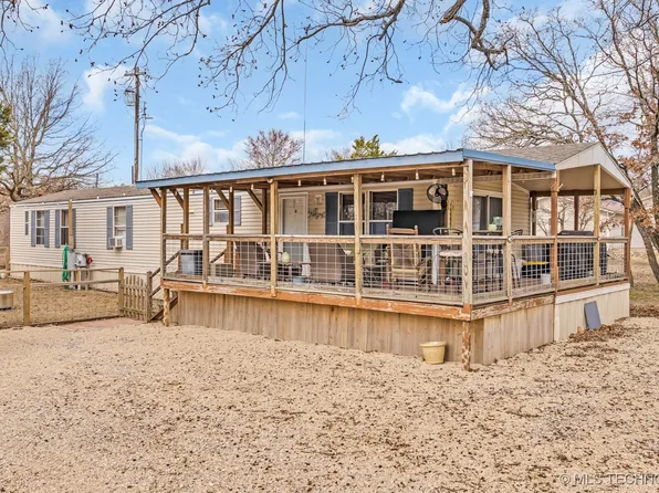206 Crossroads Ave, Sulphur, OK 73086