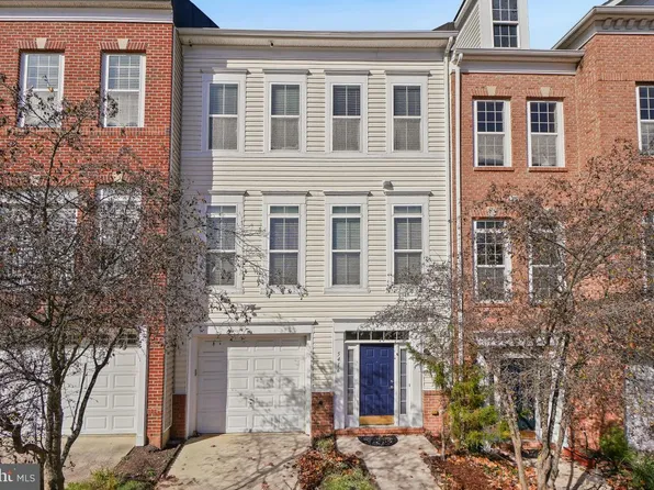 5416 Hartfield Ave, Suitland, MD 20746