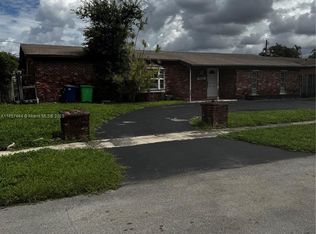 9661 NW 19th Pl, Sunrise, FL 33322