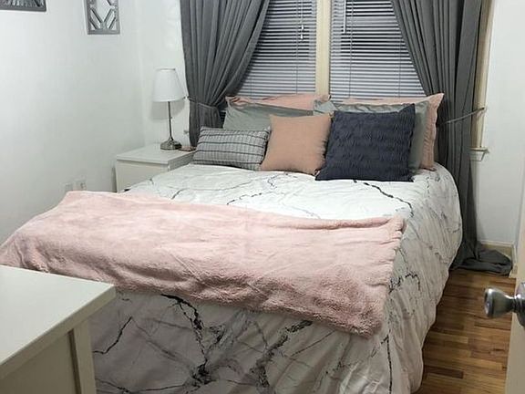 5th image of 320 S 12th St #8636000
