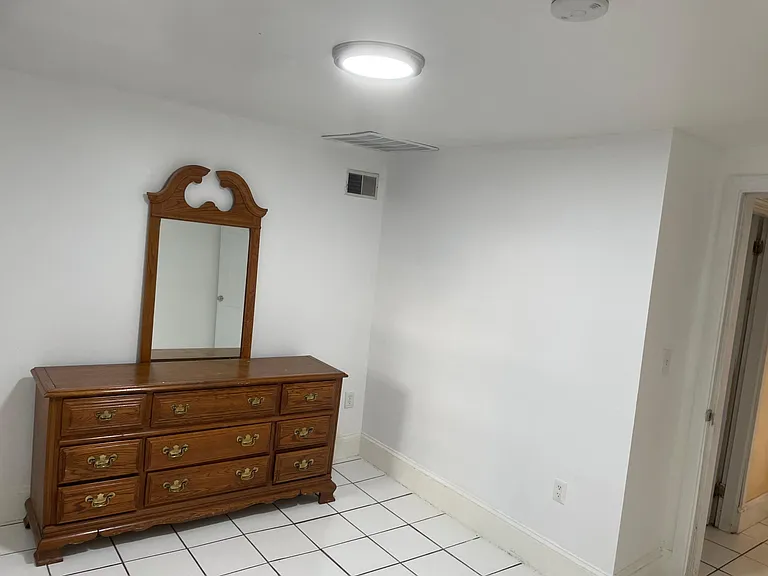 6 Sewall St #1 — Photo 31