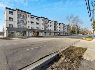 3817 Howard Ave #313, Windsor, ON N9E 0B5