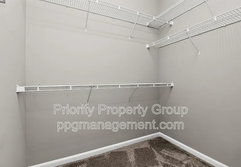 9118 Pine Springs Ct — Photo 25