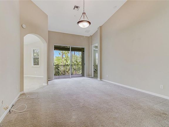 4th image of 1335 Mariposa Cir #4201