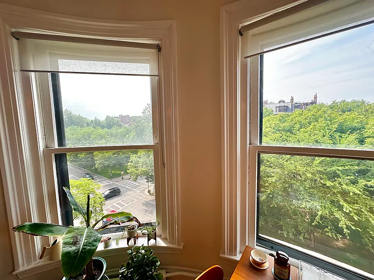 184-190 Commonwealth Ave #53 — Photo 5