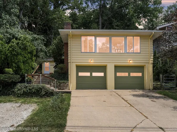 1558/1560 W Jones Dr SW, Ann Arbor, MI 48105