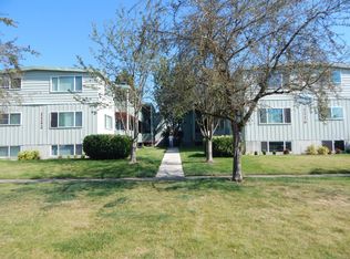 1122 10th Ave APT 5, Longview, WA 98632