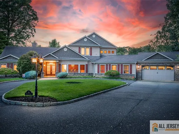49 Patton Dr, East Brunswick, NJ 08816