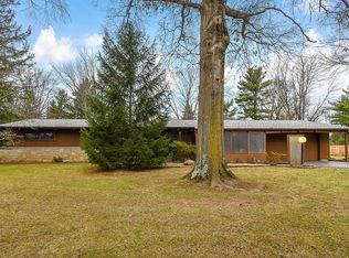 3520 Fishinger Rd, Columbus, OH 43221