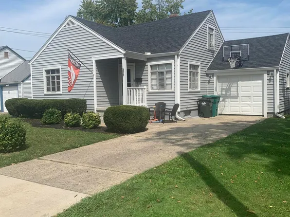 517 N Oakland St, Urbana, OH 43078