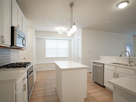 4th image of 1659 Granite Rapids Dr