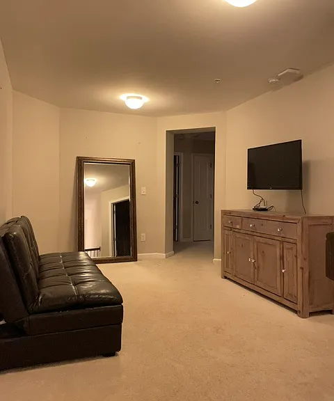 1289 Elderwood Way #1289 — Photo 4
