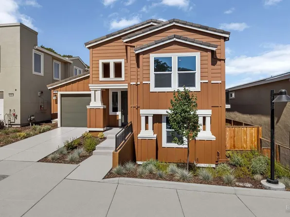 2 Topaz Court, Petaluma, CA 94952