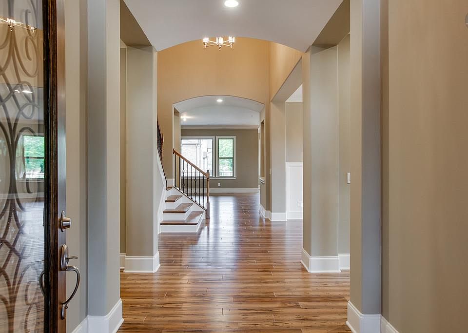 1st image of 431 Mealer St #104