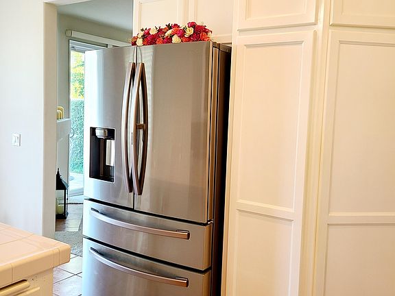 3rd image of 4036 Brindisi Pl