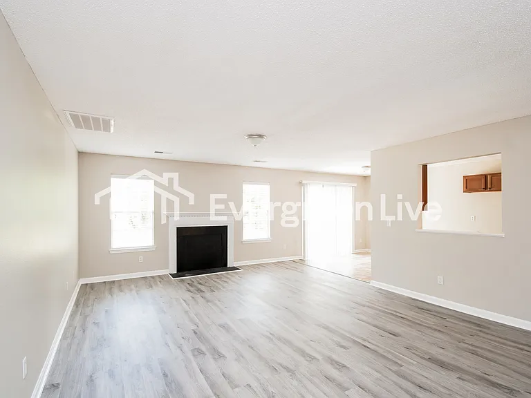 124 Star Hill Ln — Photo 3