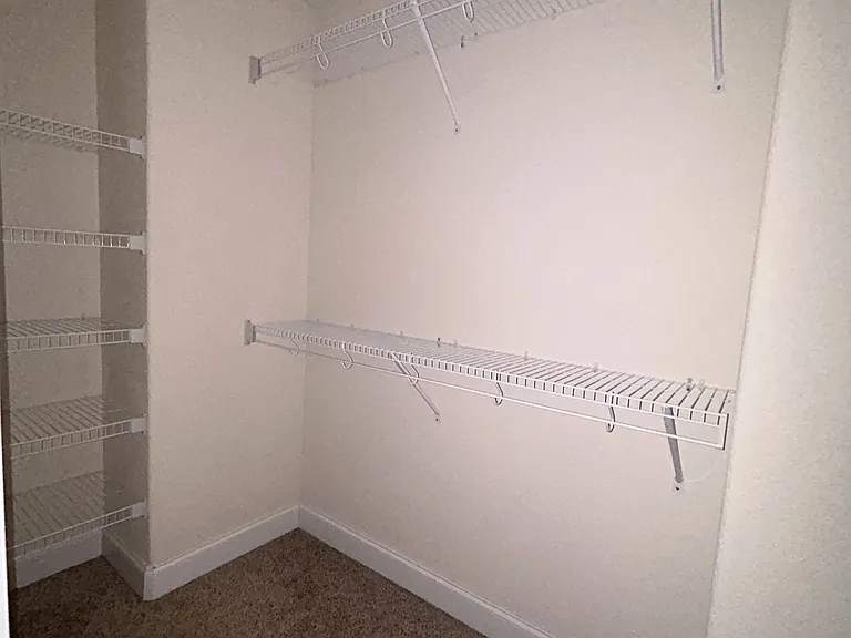 40 Brooks Ln — Photo 26