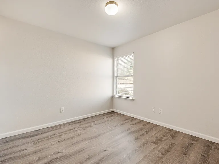 7437 Diamond Springs Trl — Photo 13