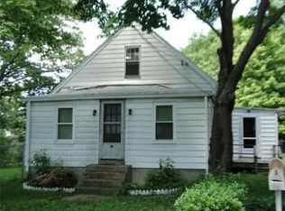 32 Riverbank Rd, Saugus, MA 01906