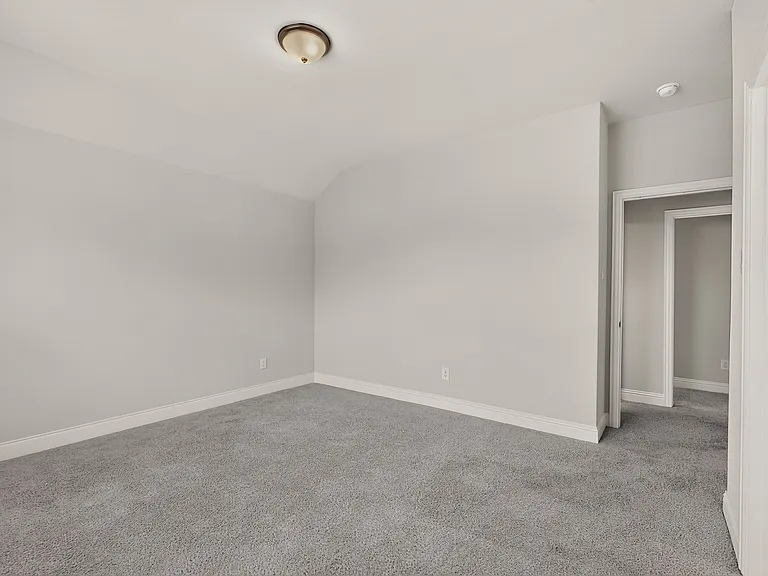 7617 Regal Ln — Photo 18