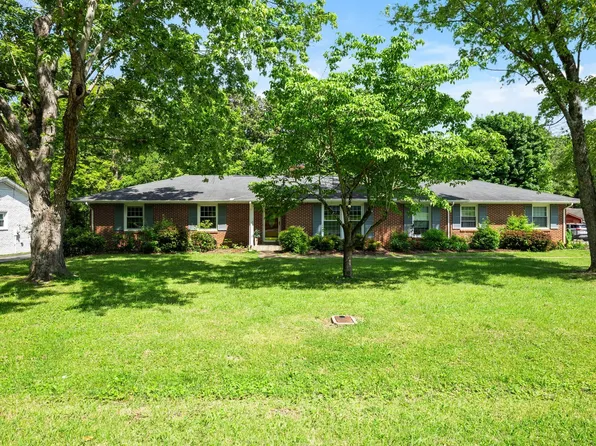 1403 Manor Rd, Columbia, TN 38401