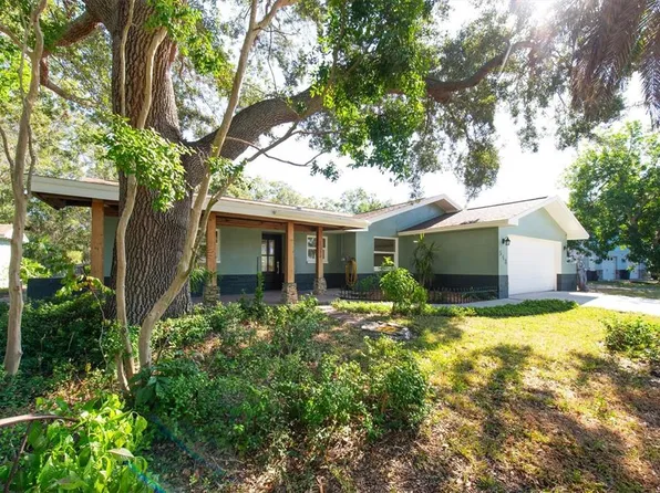 513 Oakwood Blvd, Oldsmar, FL 34677