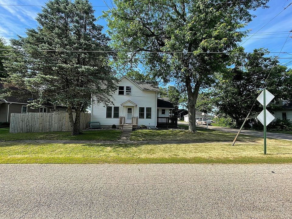 1st image of 402 Opper Ave
