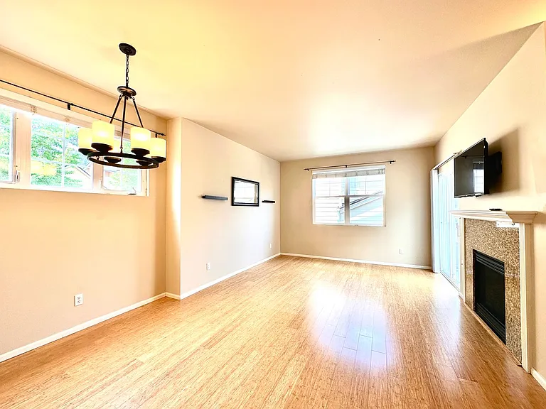 515 225th Pl NE #33 — Photo 11