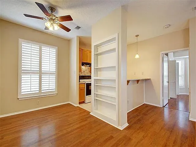3011 Fruth St #301 — Photo 8