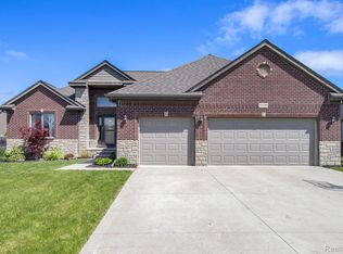 31194 Tiger Dr, Chesterfield, MI 48047