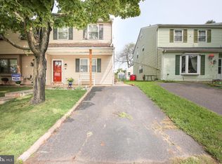 80 Dewsbury Ln, Quakertown, PA 18951