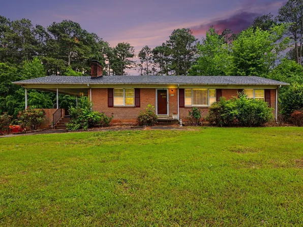 1813 Carbonton Rd, Sanford, NC 27330