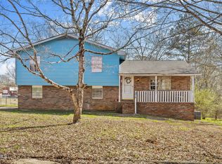51 Hedgewood Dr, Chickamauga, GA 30707