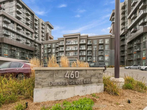 460 Dundas St E #321, Hamilton, ON L8B 2A5