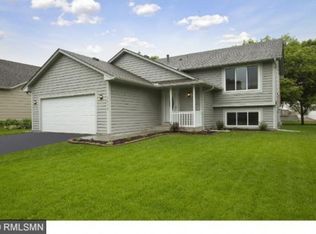 9159 Quinwood Ln N, Maple Grove, MN 55369