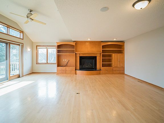 3rd image of 1485 Corral Alcove