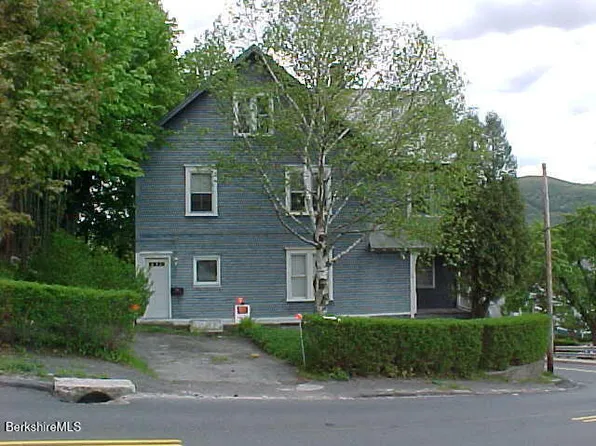 24 Franklin St, North Adams, MA 01247